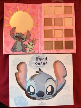Stitch Eyeshadow Palette & LED Compact Mirror